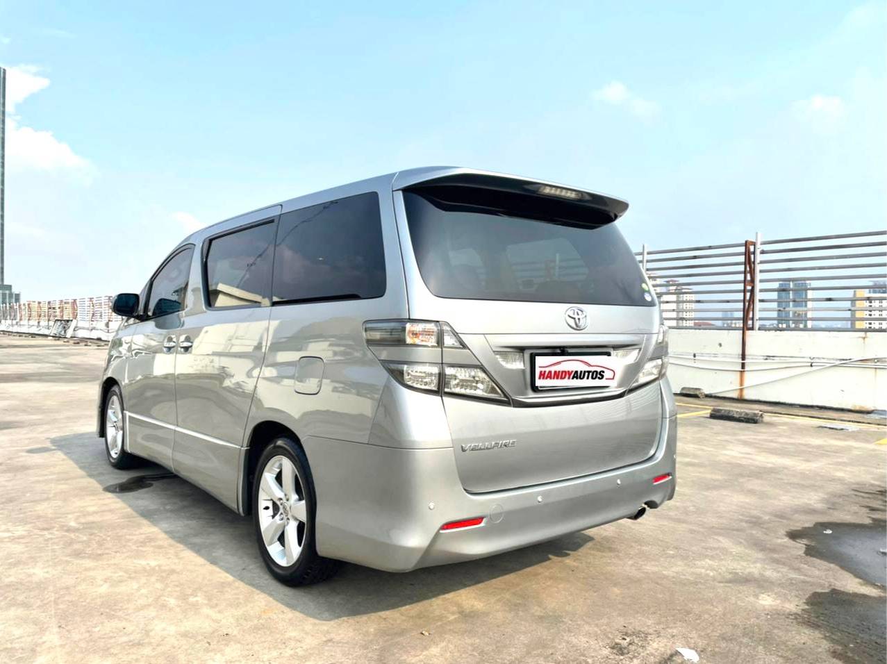 Beli mobil bekas