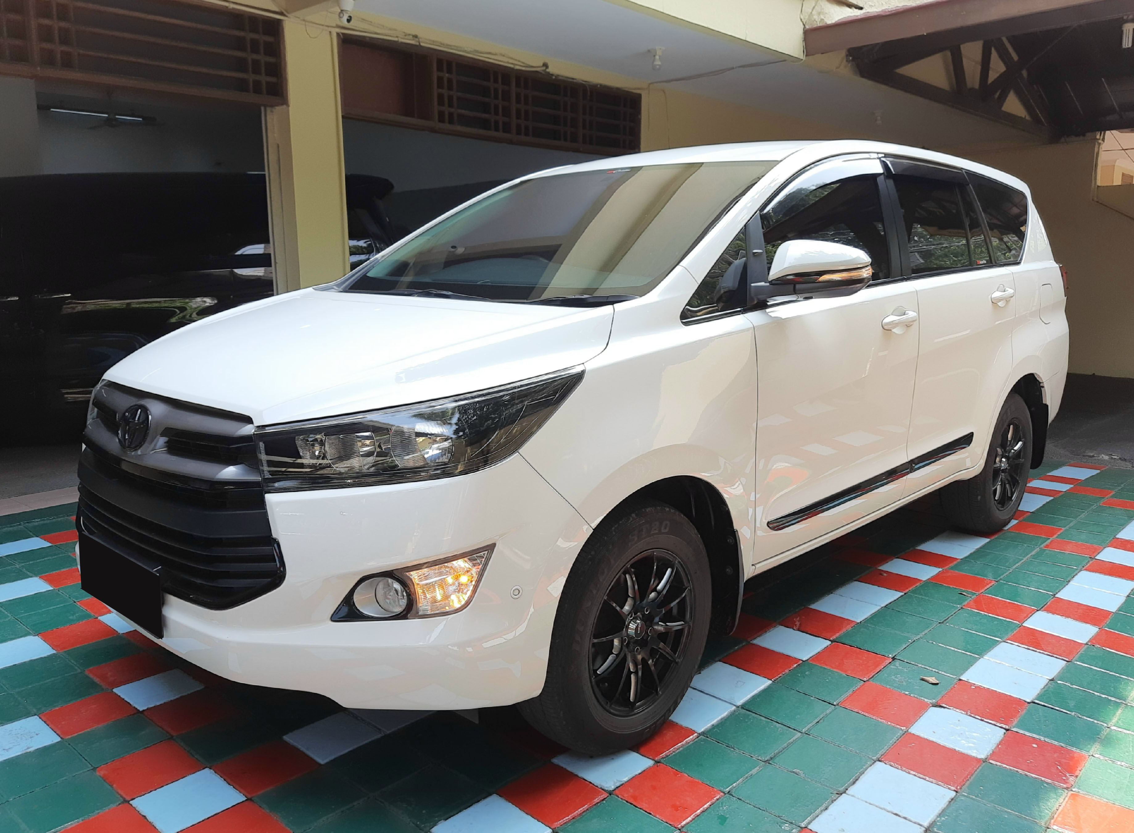 2016 Toyota Kijang Innova 2016 Toyota Kijang Innova