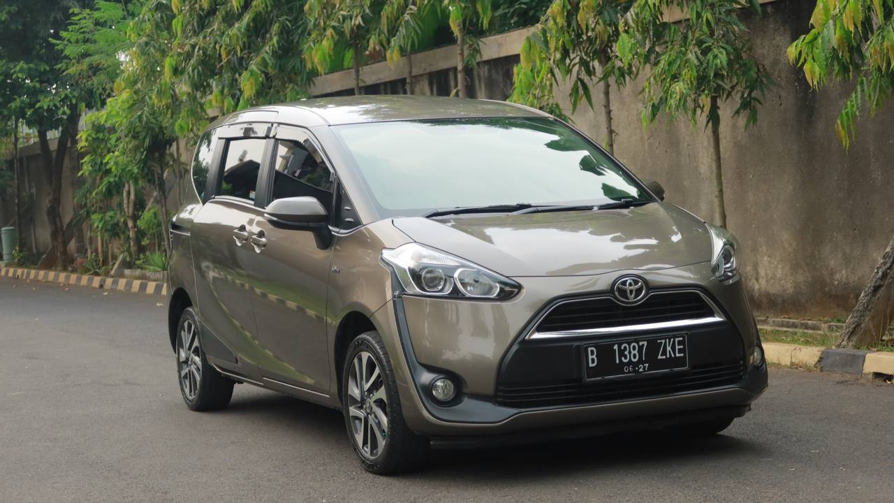 2017 Toyota Sienta 2017 Toyota Sienta