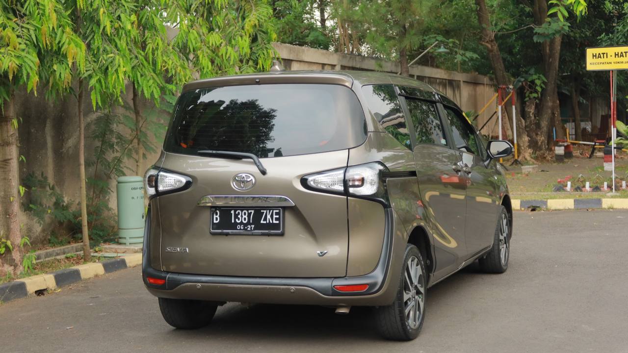 2017 Toyota Sienta 2017 Toyota Sienta