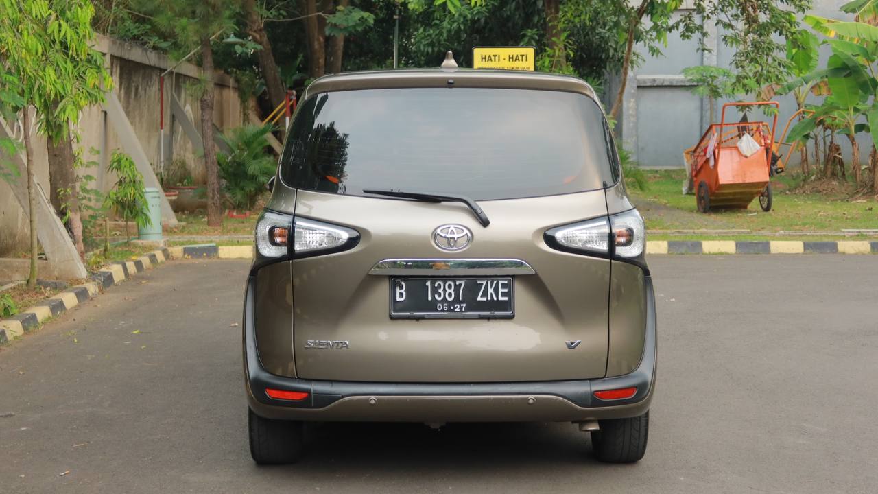 2017 Toyota Sienta 2017 Toyota Sienta