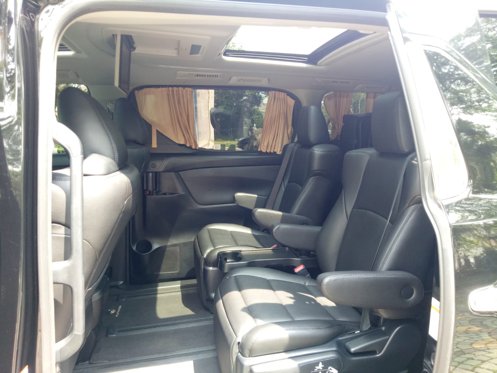 2015 Toyota Alphard 2015 Toyota Alphard