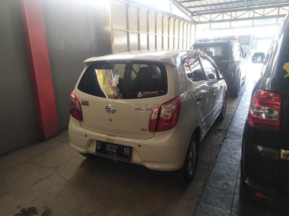 2014 Daihatsu Ayla 