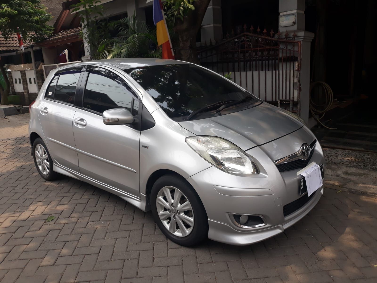 2011 Toyota Yaris 2011 Toyota Yaris