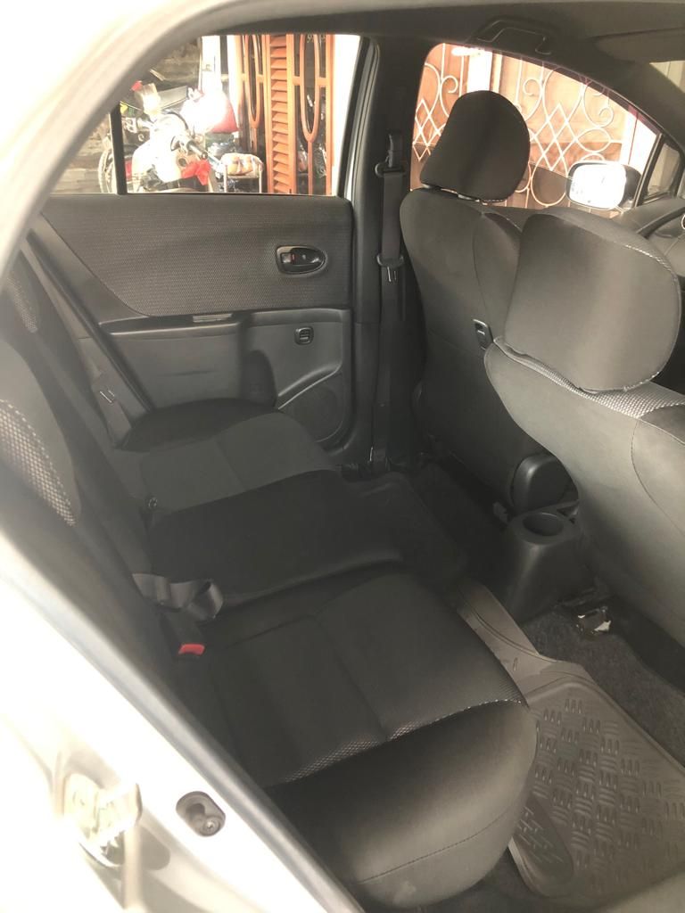 2011 Toyota Yaris 2011 Toyota Yaris