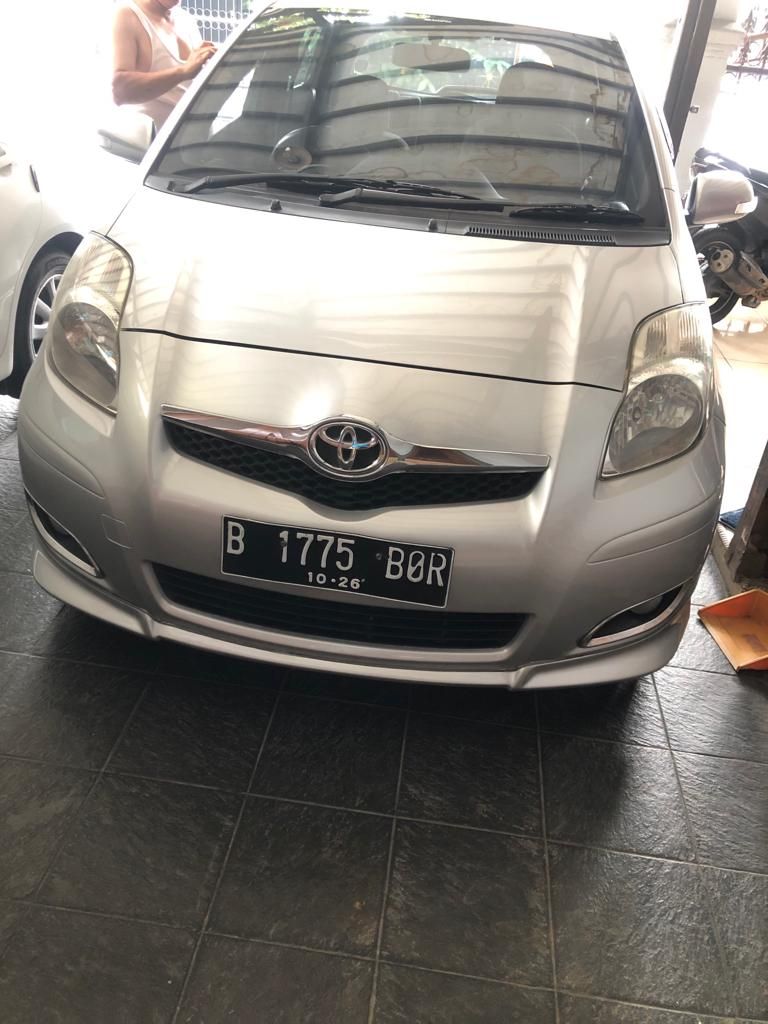 2011 Toyota Yaris 2011 Toyota Yaris