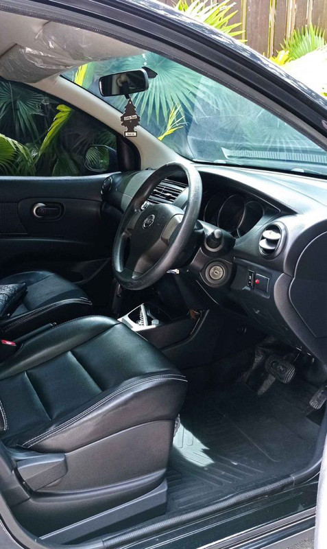 2011 Nissan Grand Livina 2011 Nissan Grand Livina