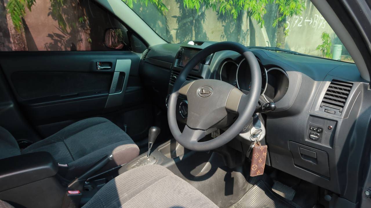 Dijual 2014 Daihatsu Terios  TX AT TX AT Bekas