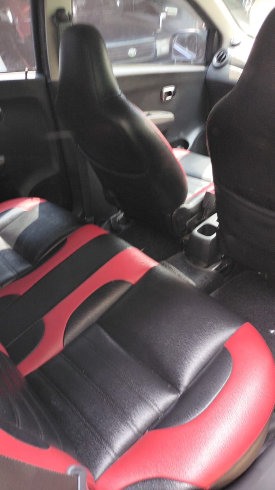 2016 Daihatsu Ayla  2016 Daihatsu Ayla