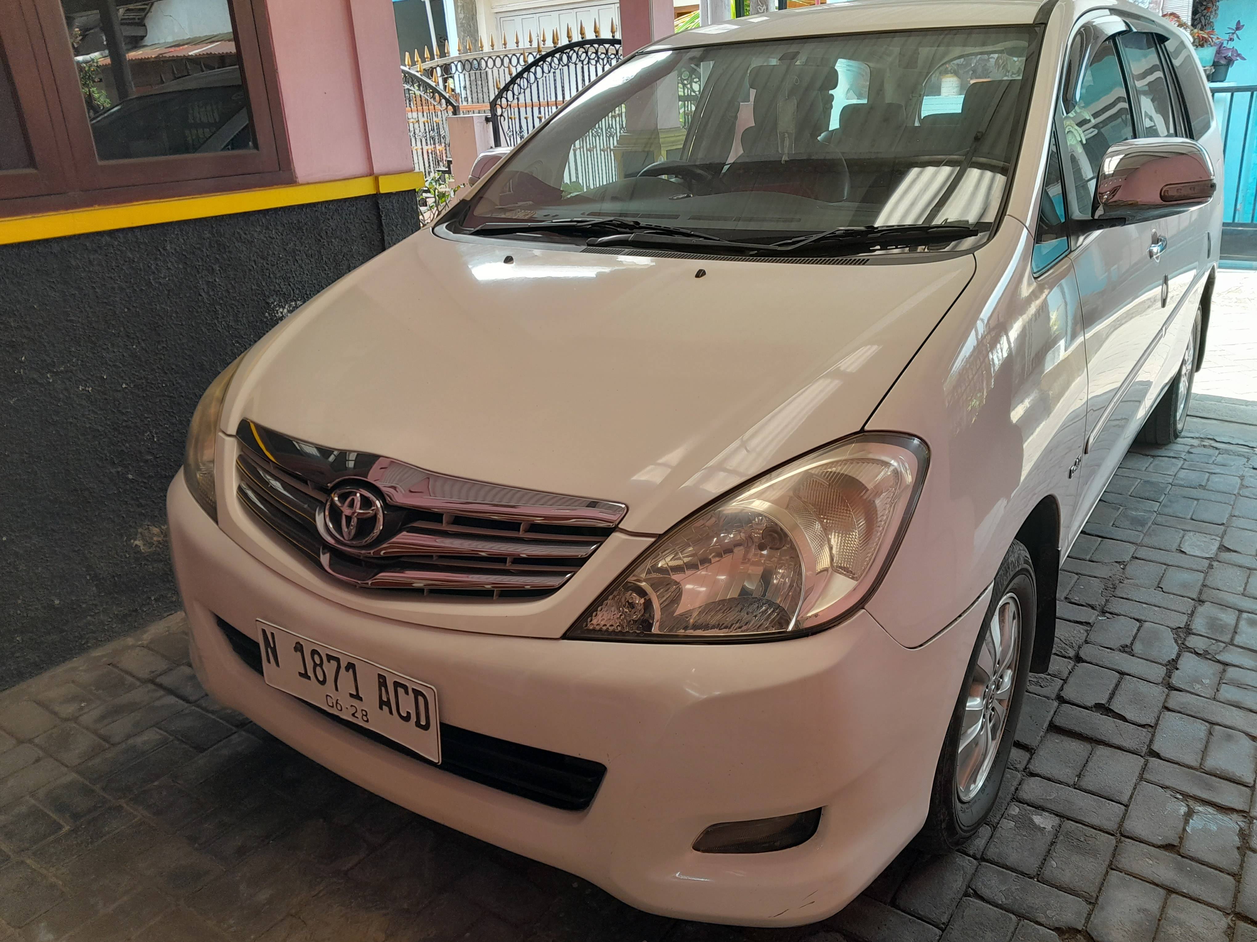 Second Hand 2011 Toyota Kijang Innova Second Hand 2011 Toyota Kijang Innova