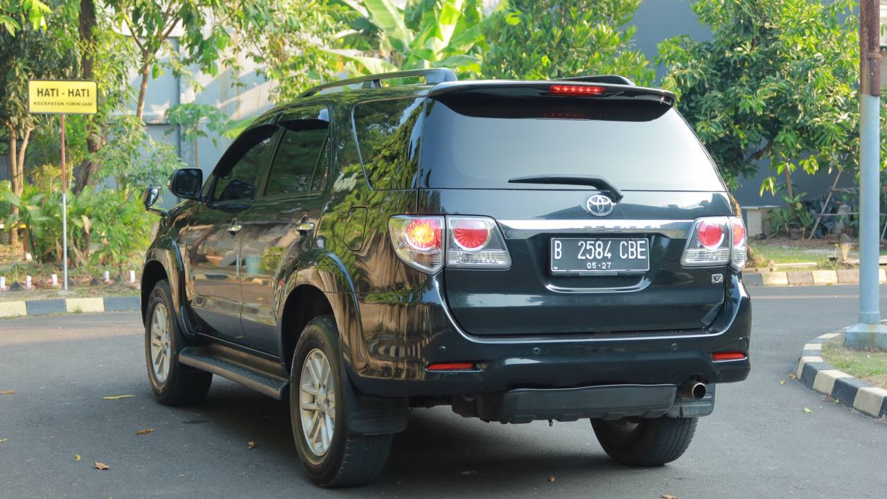 2012 Toyota Fortuner  2012 Toyota Fortuner