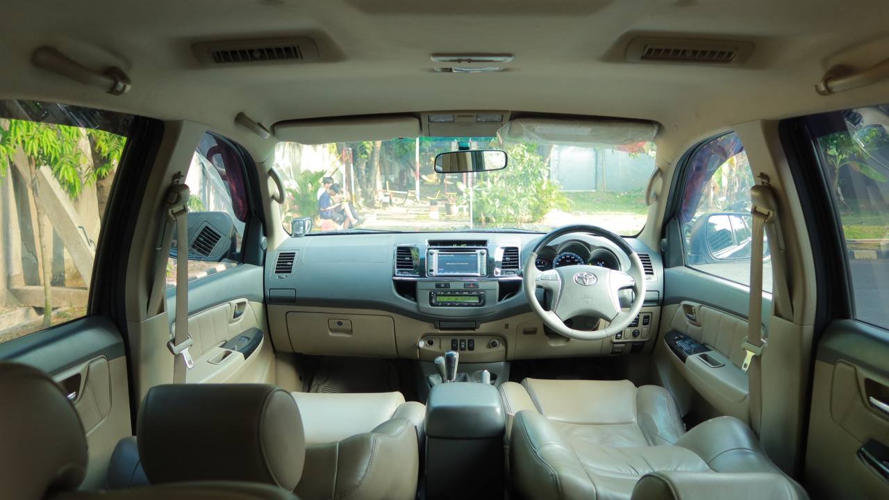 2012 Toyota Fortuner  2012 Toyota Fortuner