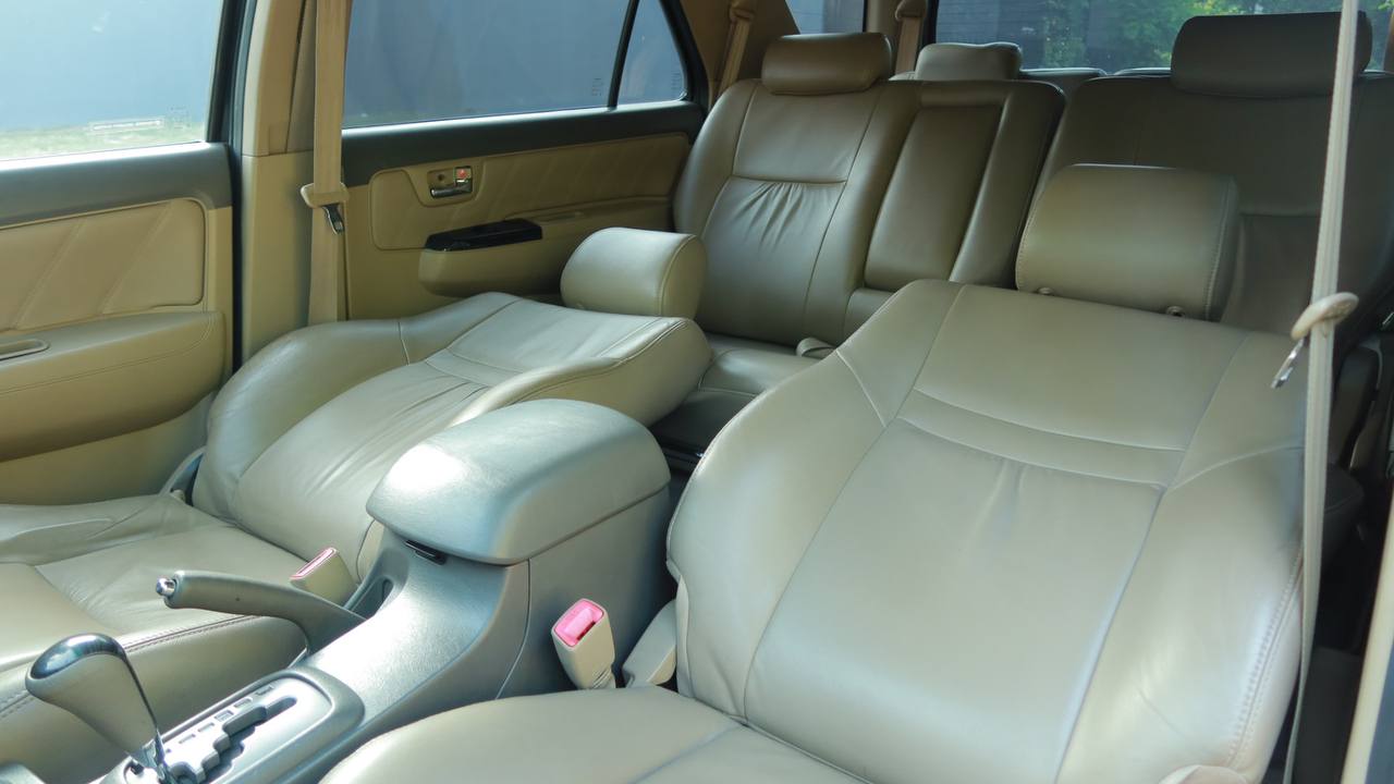 2012 Toyota Fortuner  2012 Toyota Fortuner