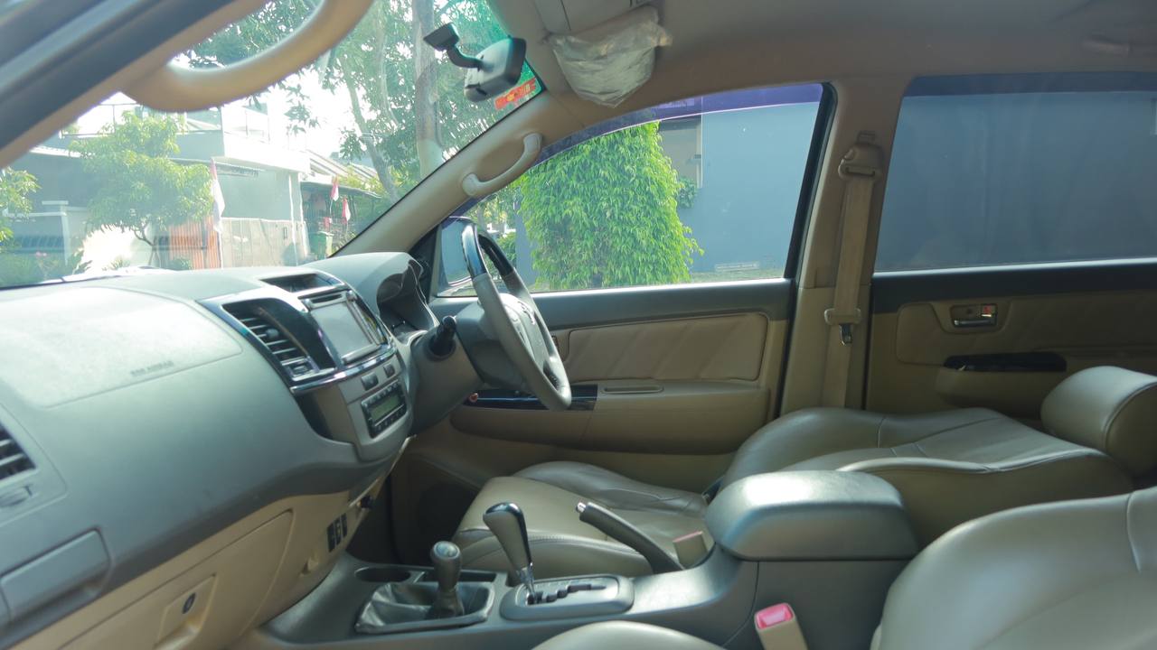 2012 Toyota Fortuner  2012 Toyota Fortuner