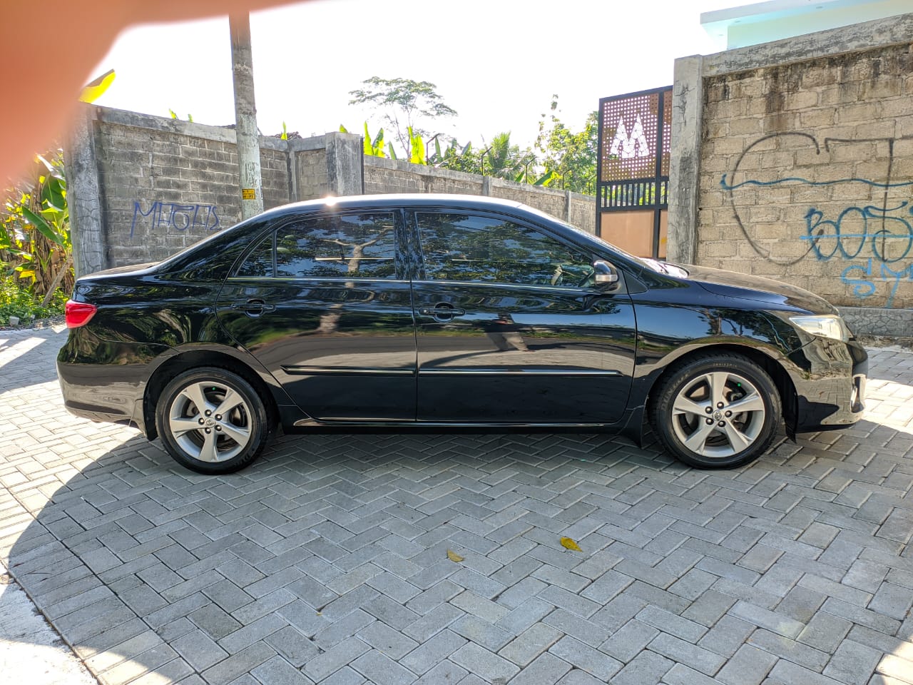 2013 Toyota Corolla Altis 2013 Toyota Corolla Altis