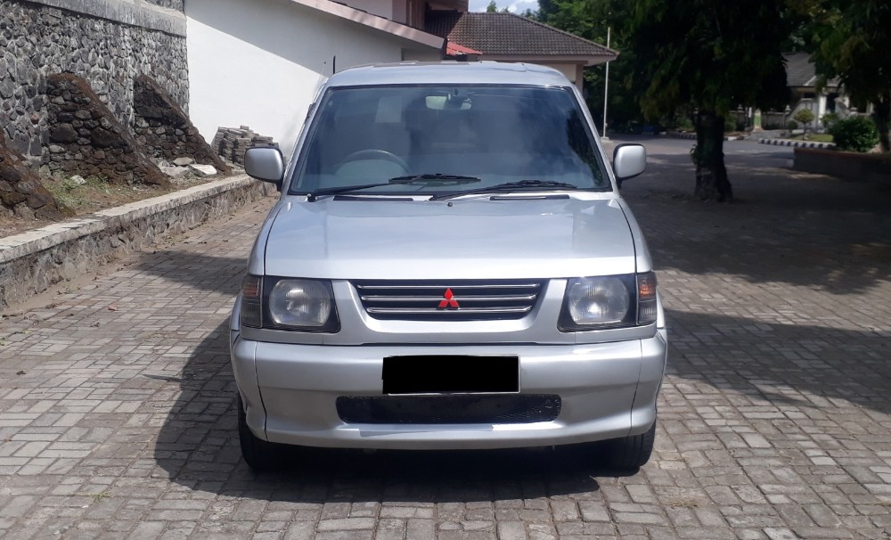 2000 Mitsubishi Kuda