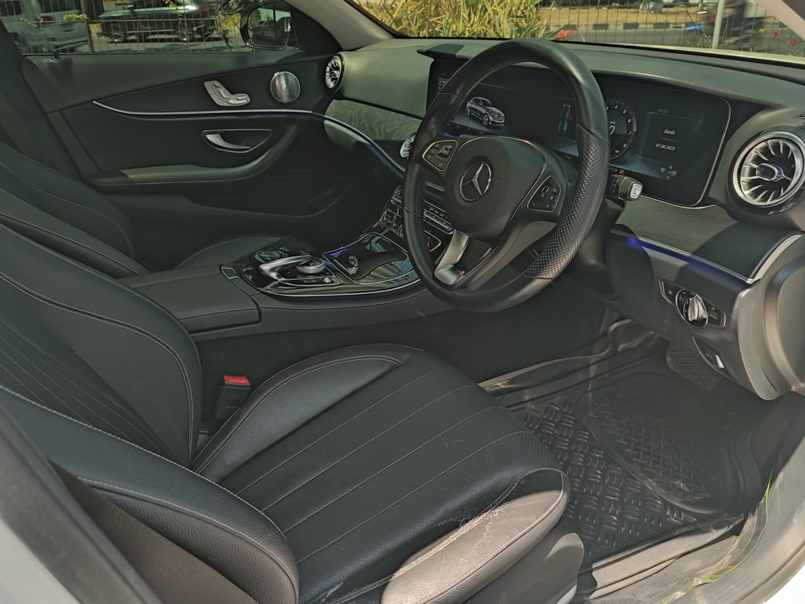 2016 Mercedes Benz E-Class 2016 Mercedes Benz E-Class