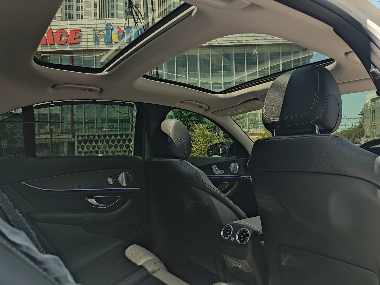 2016 Mercedes Benz E-Class 2016 Mercedes Benz E-Class