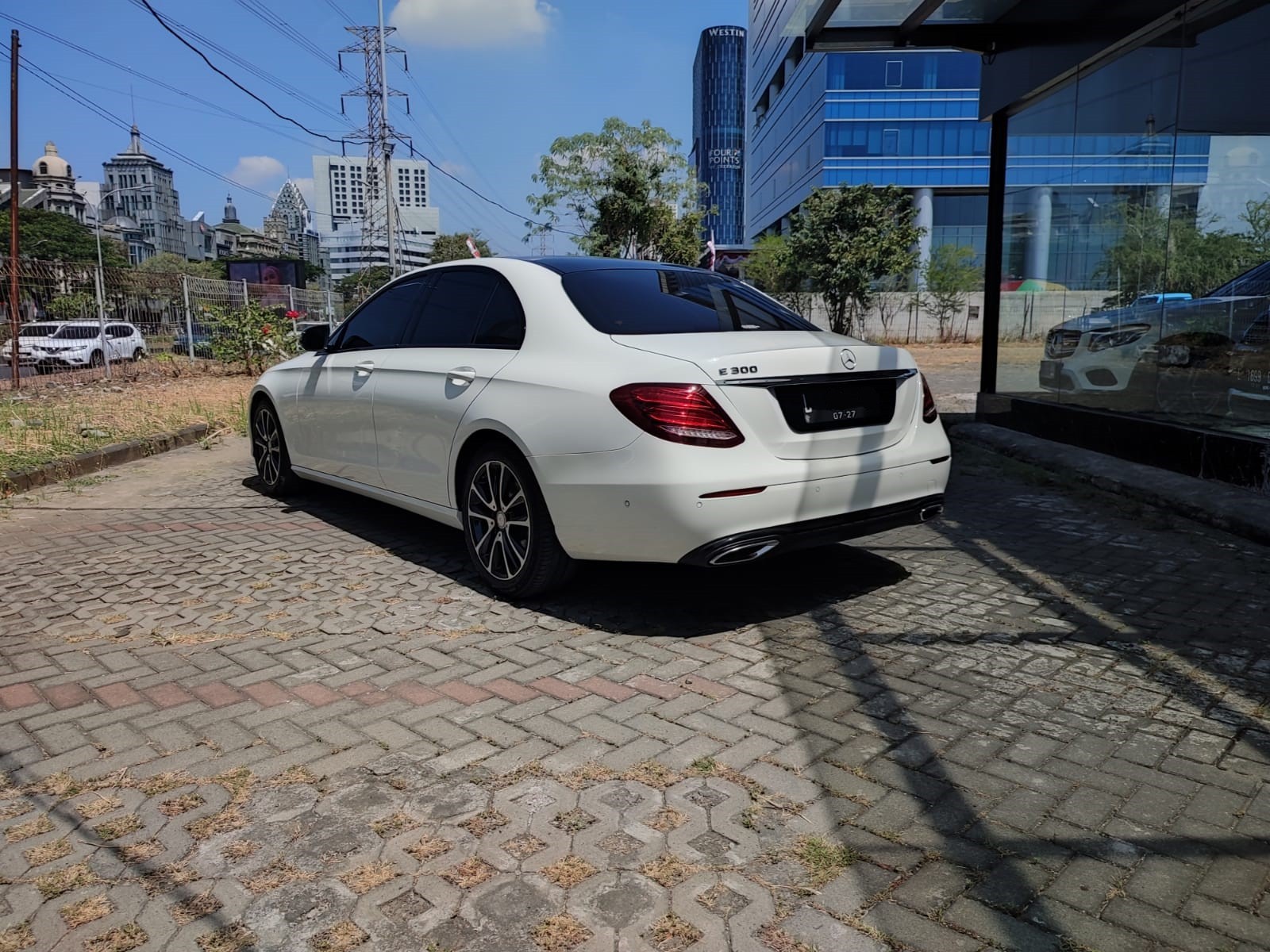 2016 Mercedes Benz E-Class 2016 Mercedes Benz E-Class