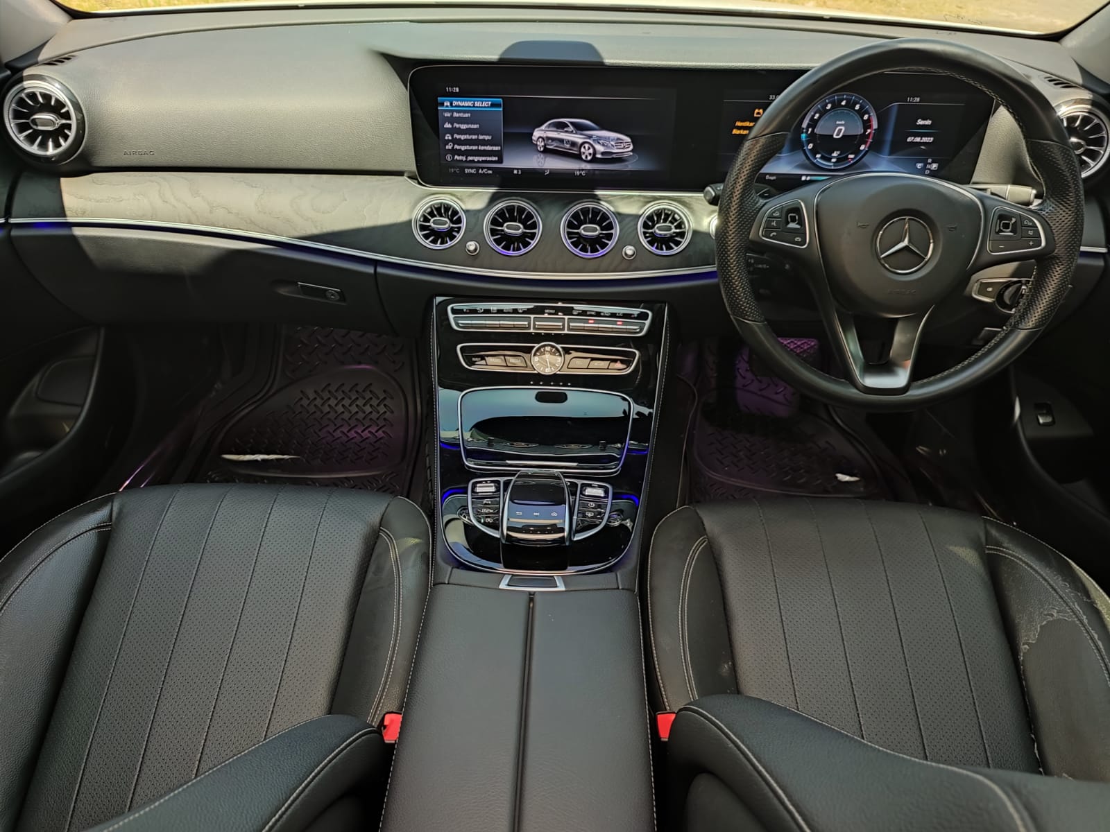 2016 Mercedes Benz E-Class 2016 Mercedes Benz E-Class