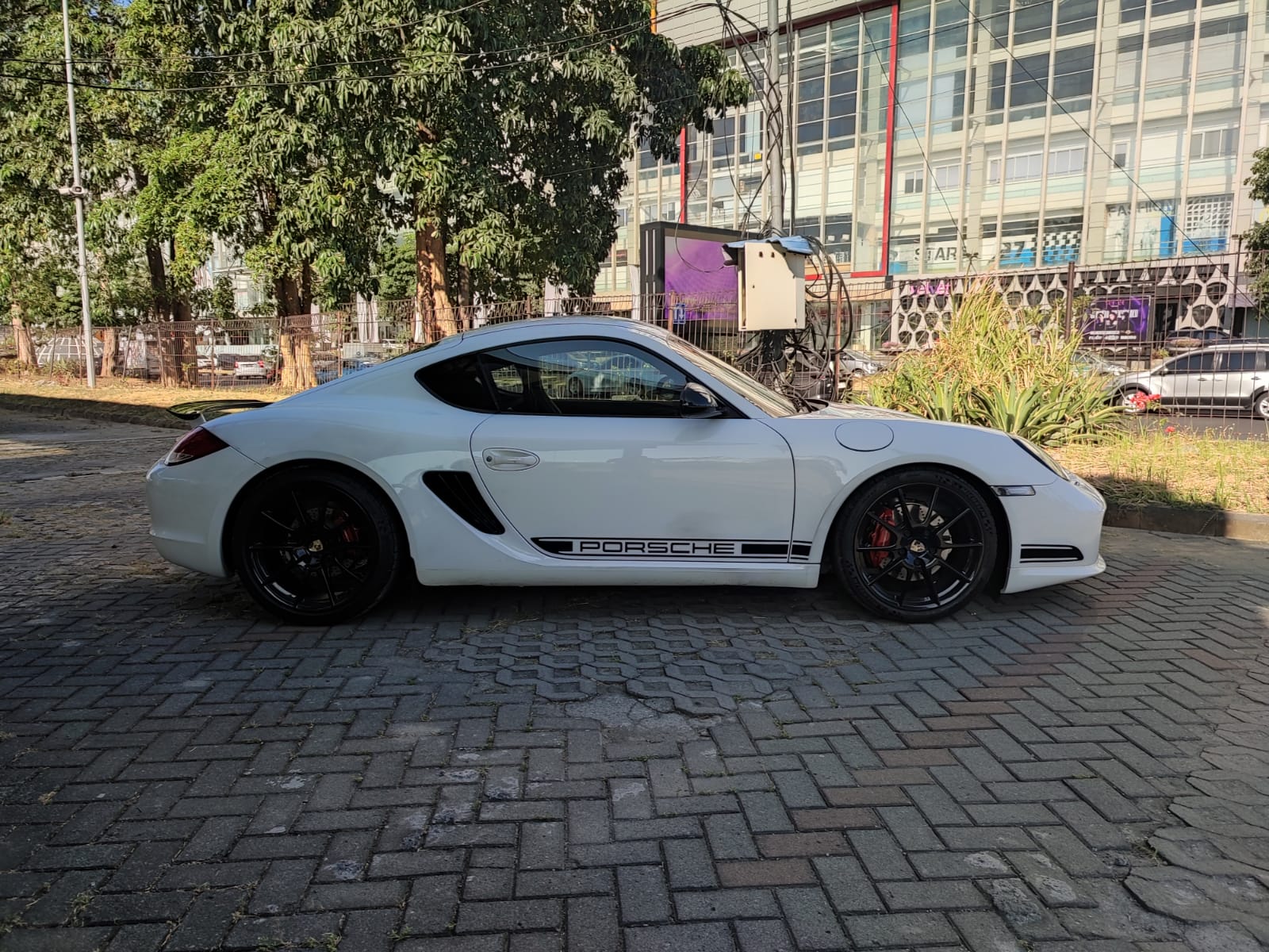 2011 Porsche Cayman 2011 Porsche Cayman