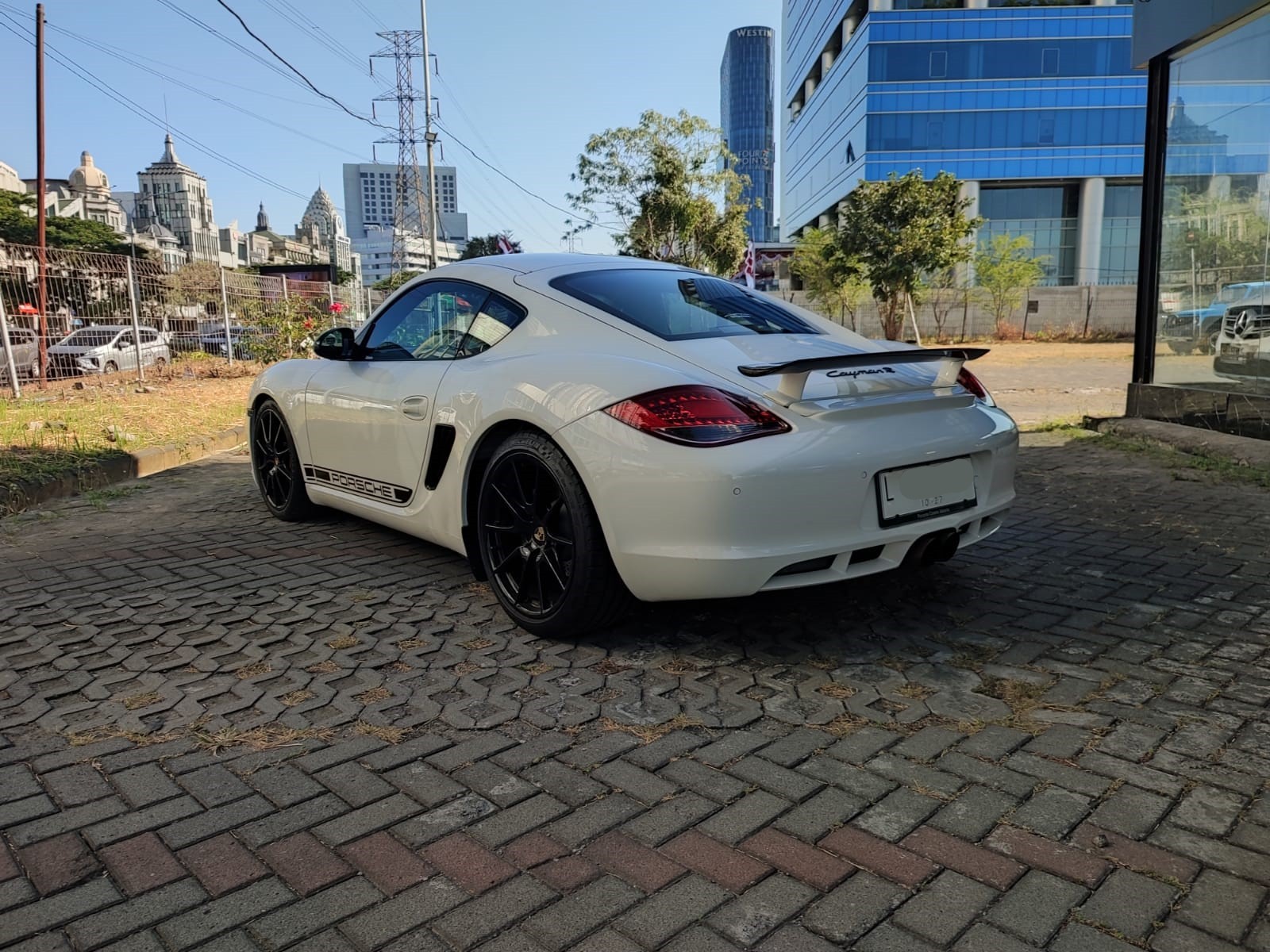 2011 Porsche Cayman 2011 Porsche Cayman