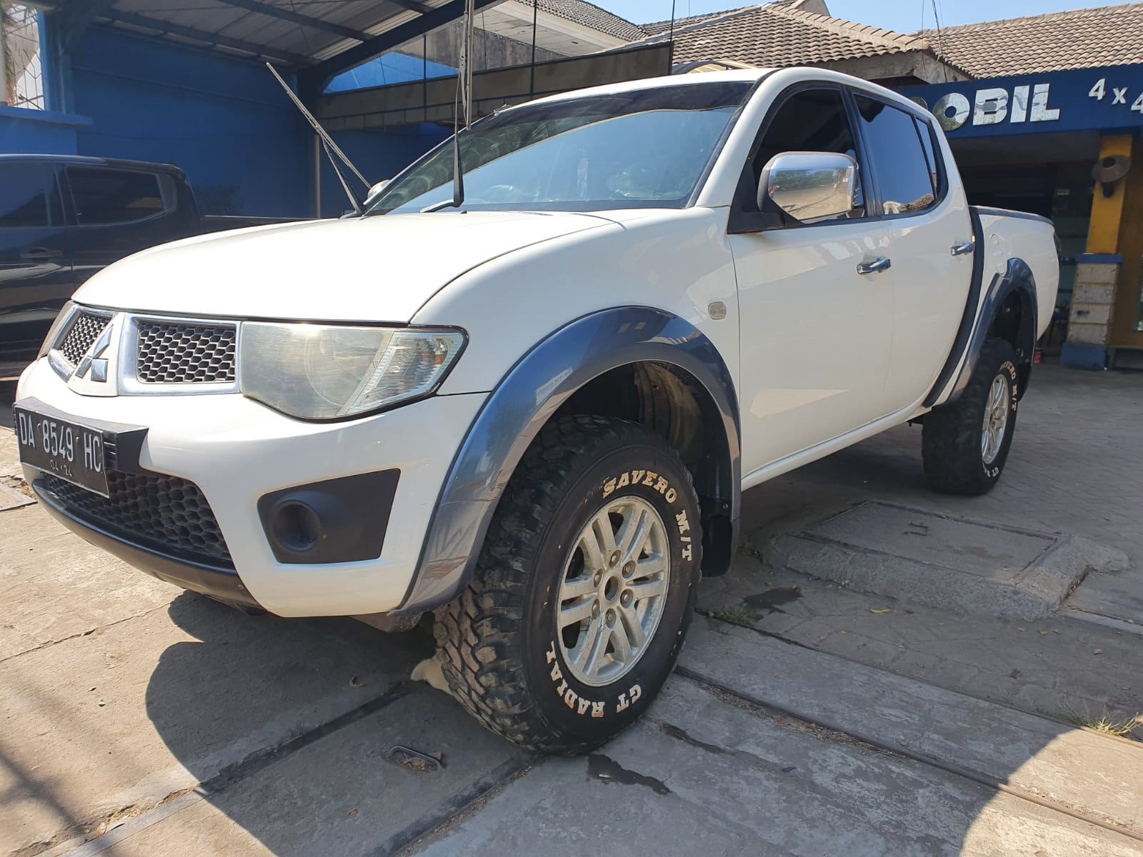 2012 Mitsubishi Strada 2012 Mitsubishi Strada