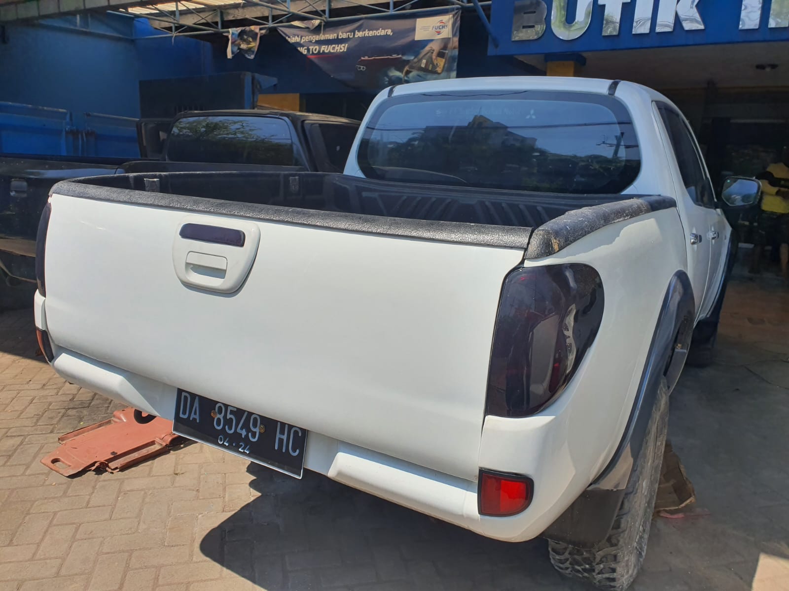 2012 Mitsubishi Strada 2012 Mitsubishi Strada