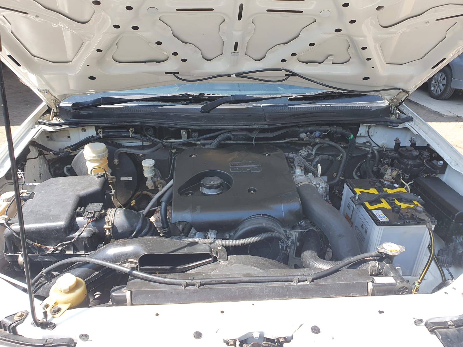 2012 Mitsubishi Strada 2012 Mitsubishi Strada