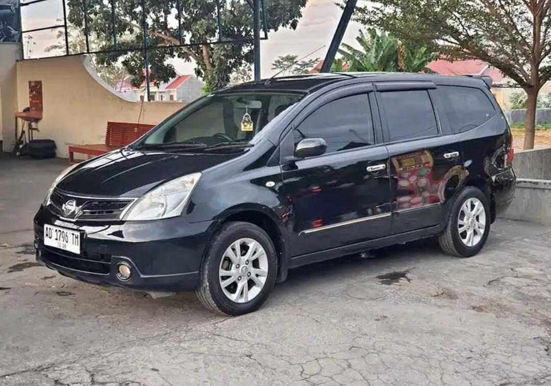 2011 Nissan Grand Livina 2011 Nissan Grand Livina