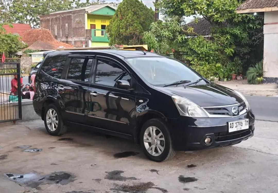 2011 Nissan Grand Livina 2011 Nissan Grand Livina