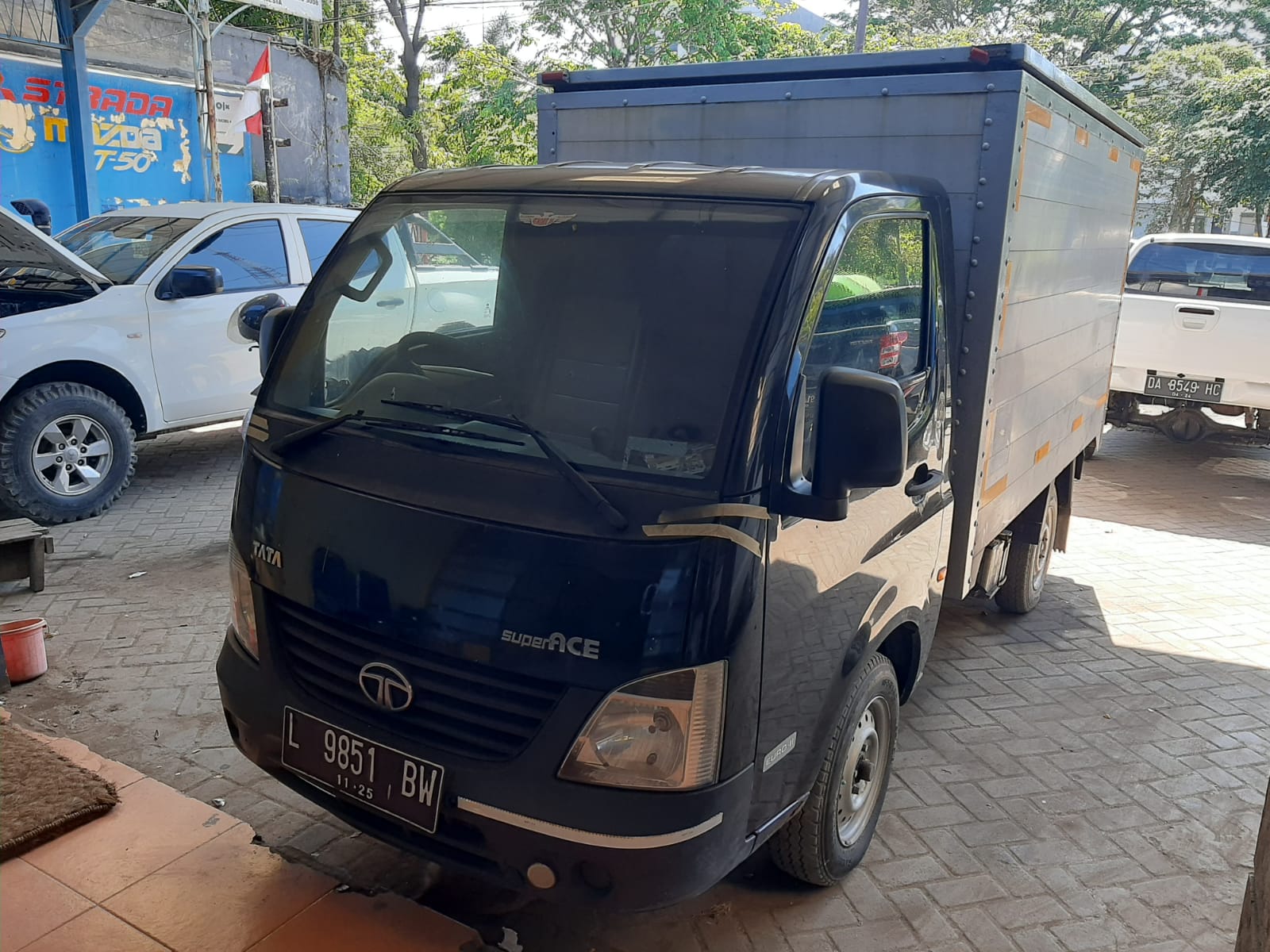 Second Hand 2015 Tata Super Ace Second Hand 2015 Tata Super Ace