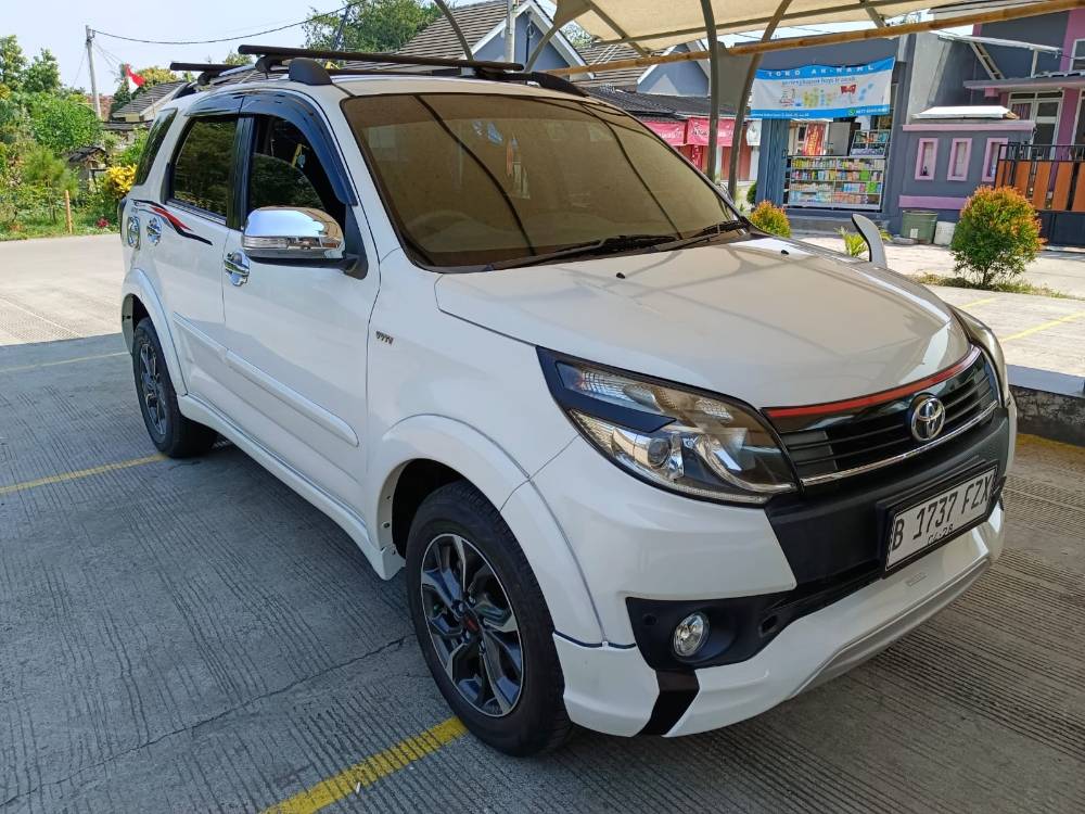2017 Toyota Rush S TRD SPORTIVO 1.5L MT S TRD SPORTIVO 1.5L MT tua