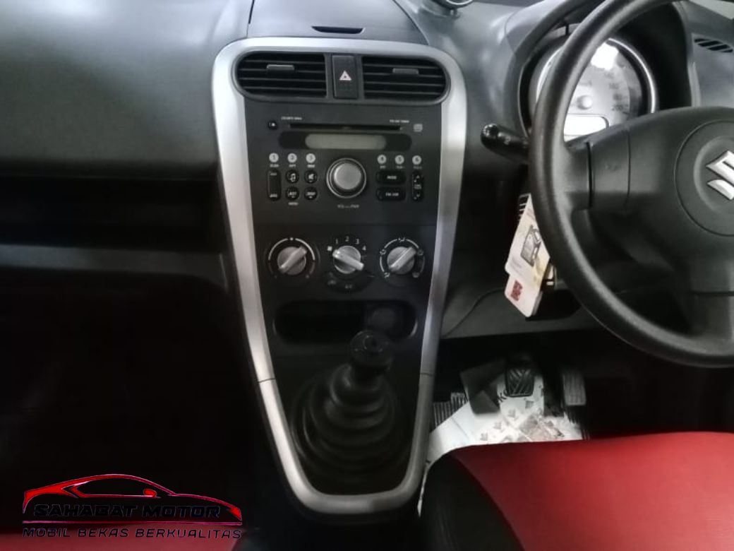 2015 Suzuki Splash 2015 Suzuki Splash