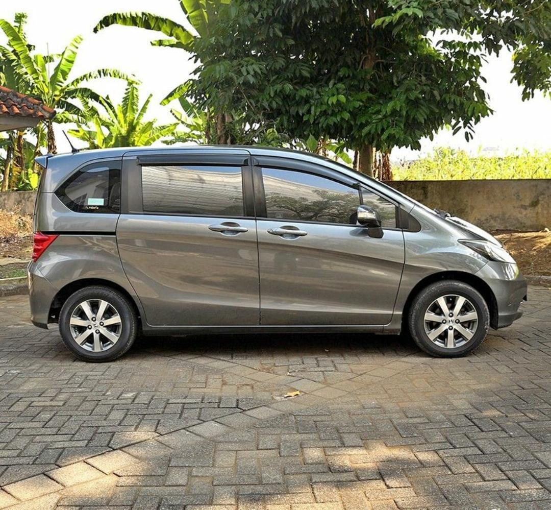 2012 Honda Freed 2012 Honda Freed