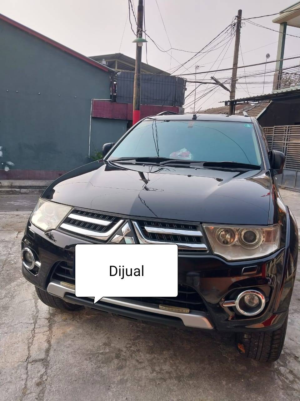 2013 Mitsubishi Pajero Sport Bekas 2013 Mitsubishi Pajero Sport Bekas