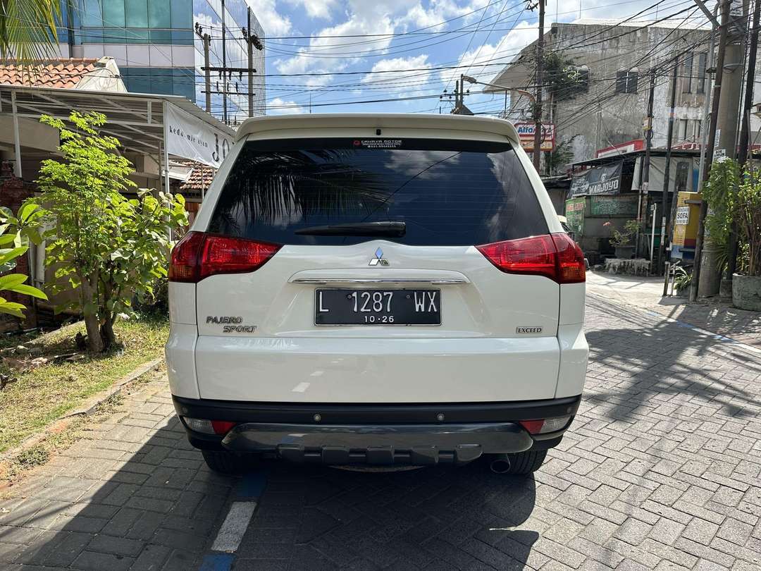 2011 Mitsubishi Pajero Sport  2011 Mitsubishi Pajero Sport