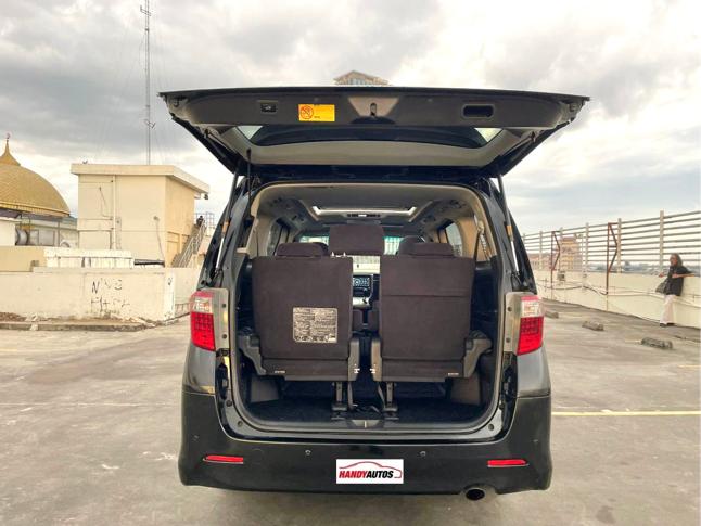2011 Toyota Alphard 2011 Toyota Alphard