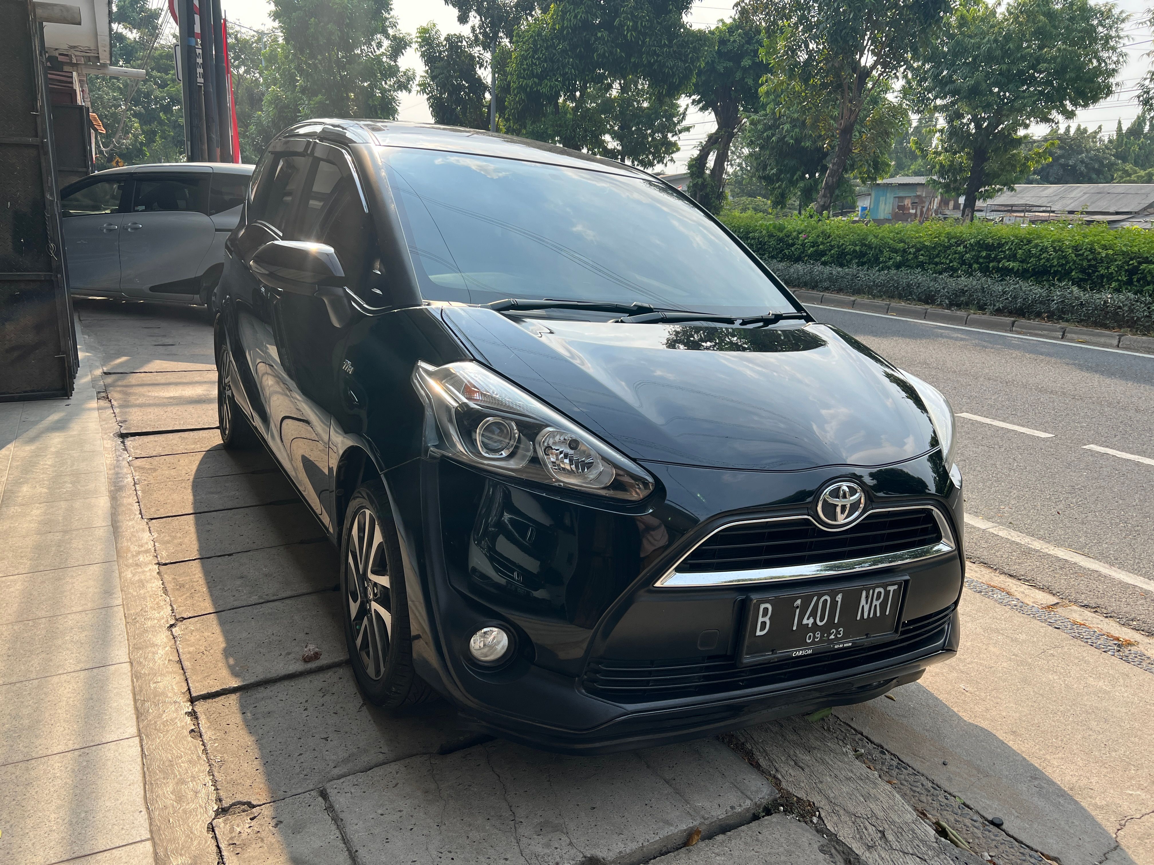 2018 Toyota Sienta 1.5 V CVT FROMAGE TRIM 1.5 V CVT FROMAGE TRIM tua