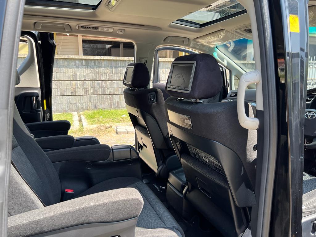 2012 Toyota Vellfire 2012 Toyota Vellfire