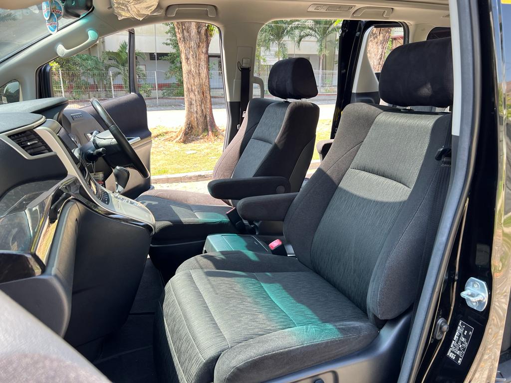 2012 Toyota Vellfire 2012 Toyota Vellfire