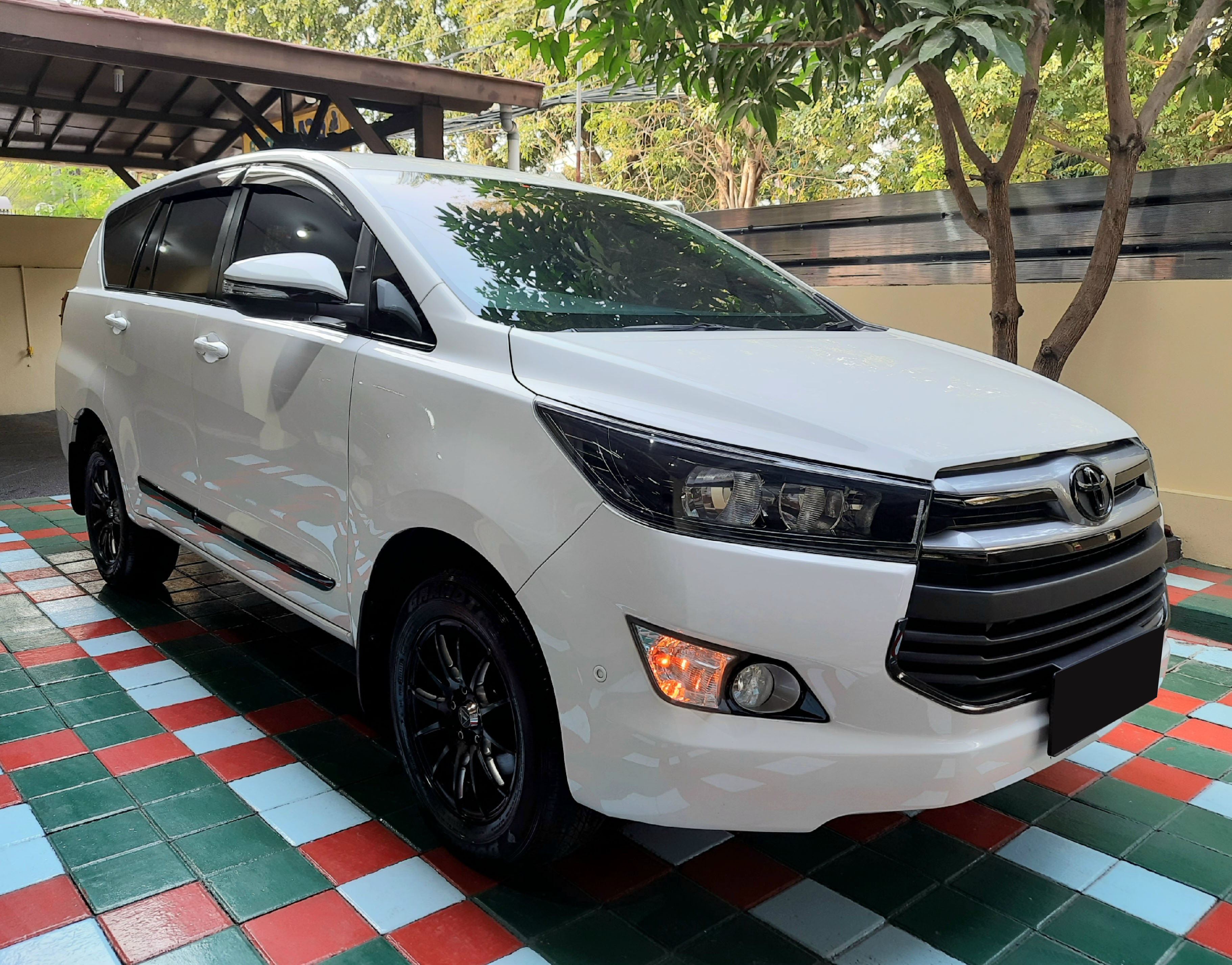 Second Hand 2016 Toyota Kijang Innova Second Hand 2016 Toyota Kijang Innova