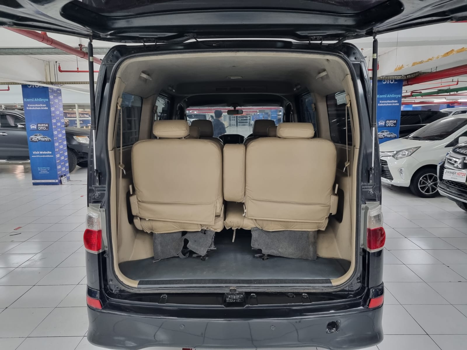 2012 Daihatsu Luxio 2012 Daihatsu Luxio