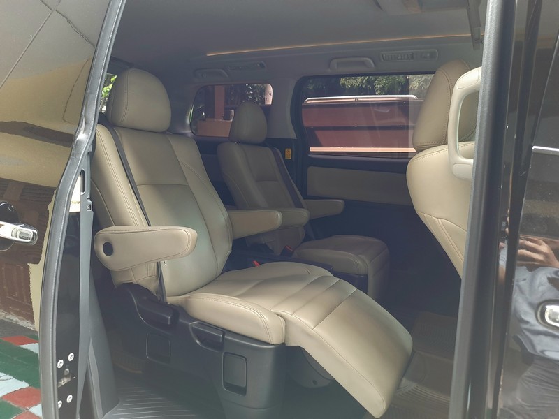 2011 Toyota Alphard 2011 Toyota Alphard