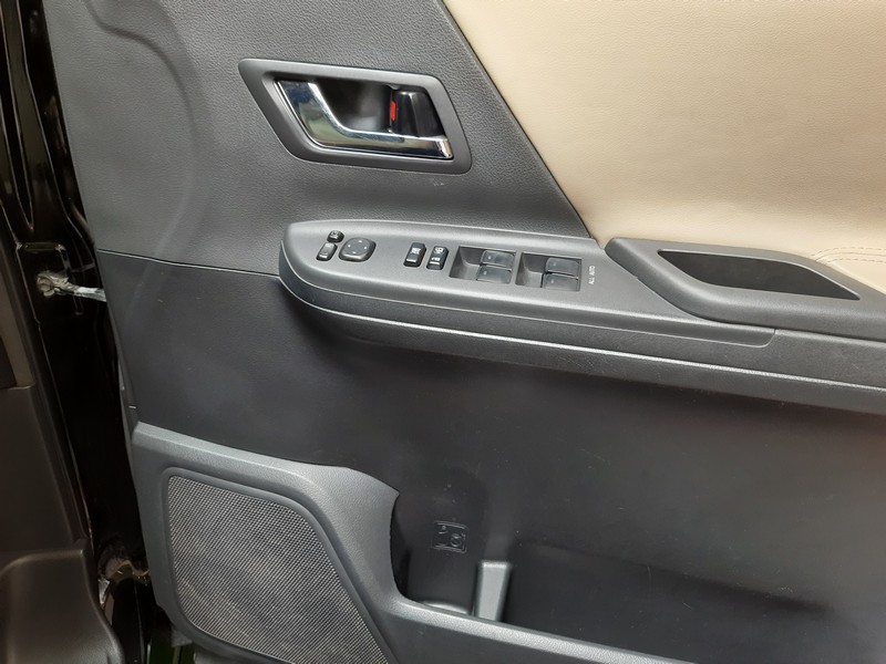 2011 Toyota Alphard 2011 Toyota Alphard