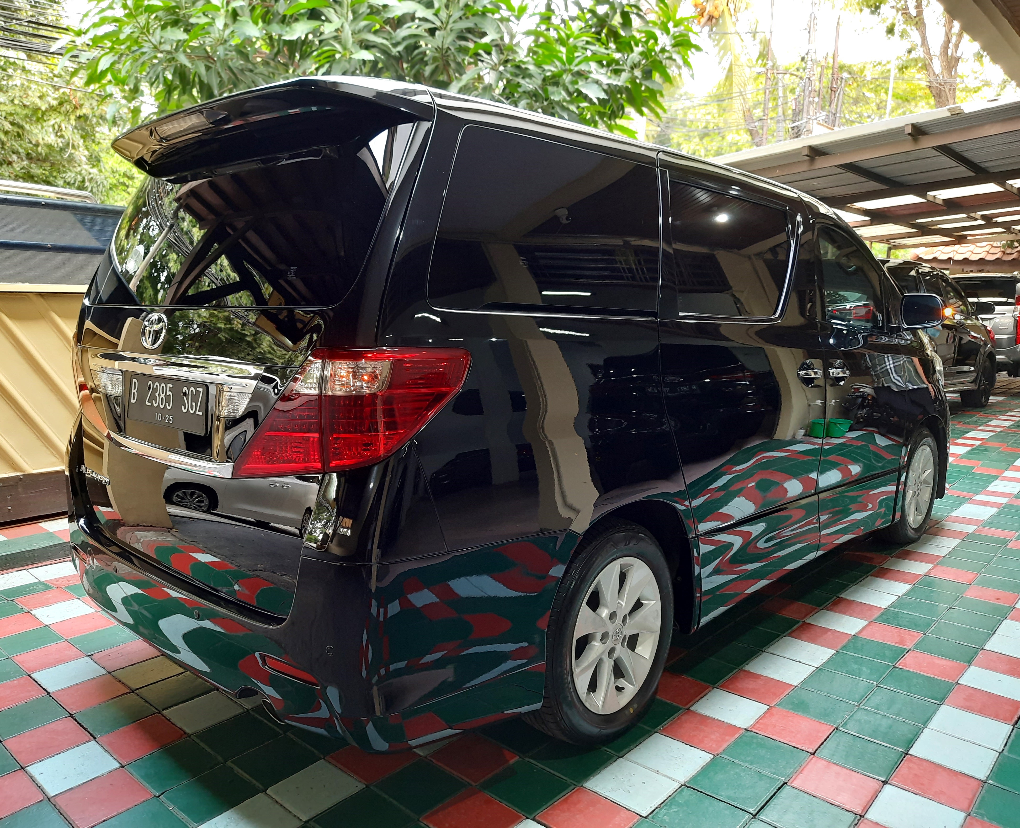2011 Toyota Alphard 2011 Toyota Alphard