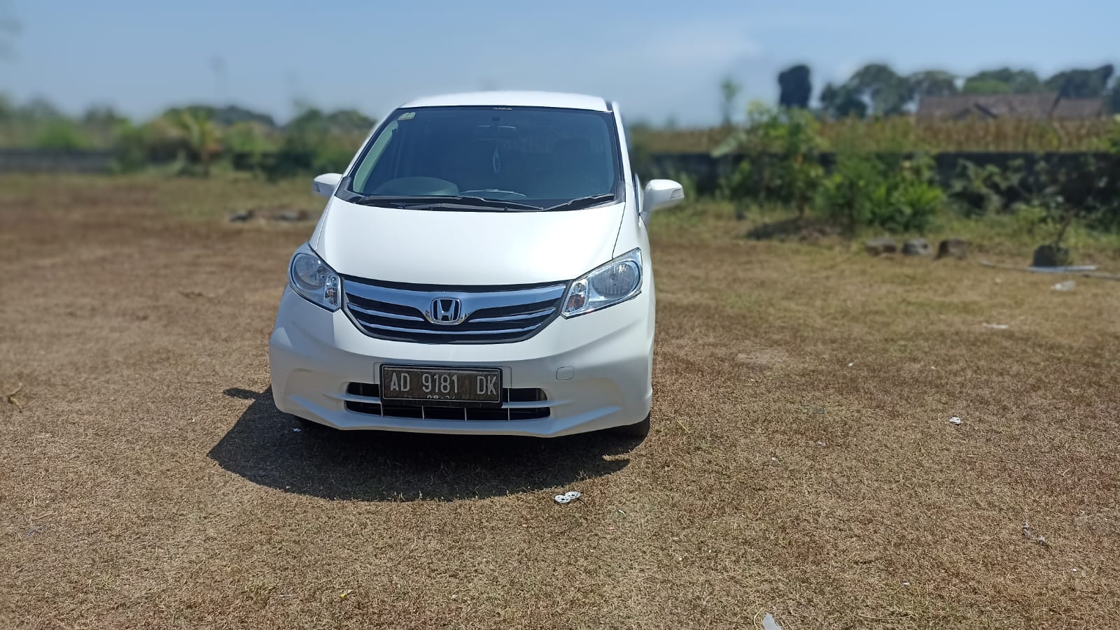 Second Hand 2014 Honda Freed  S Second Hand 2014 Honda Freed  S
