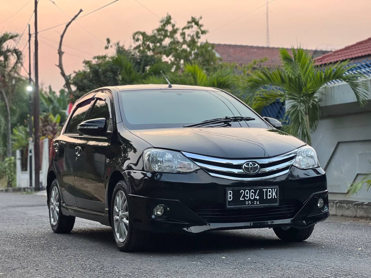2014 Toyota Etios Valco 2014 Toyota Etios Valco