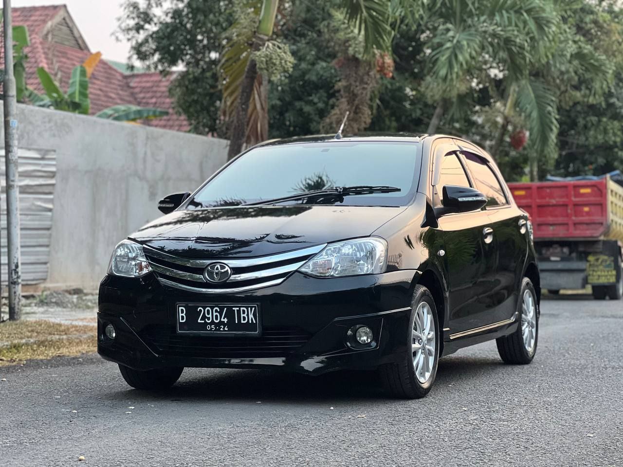 2014 Toyota Etios Valco 2014 Toyota Etios Valco