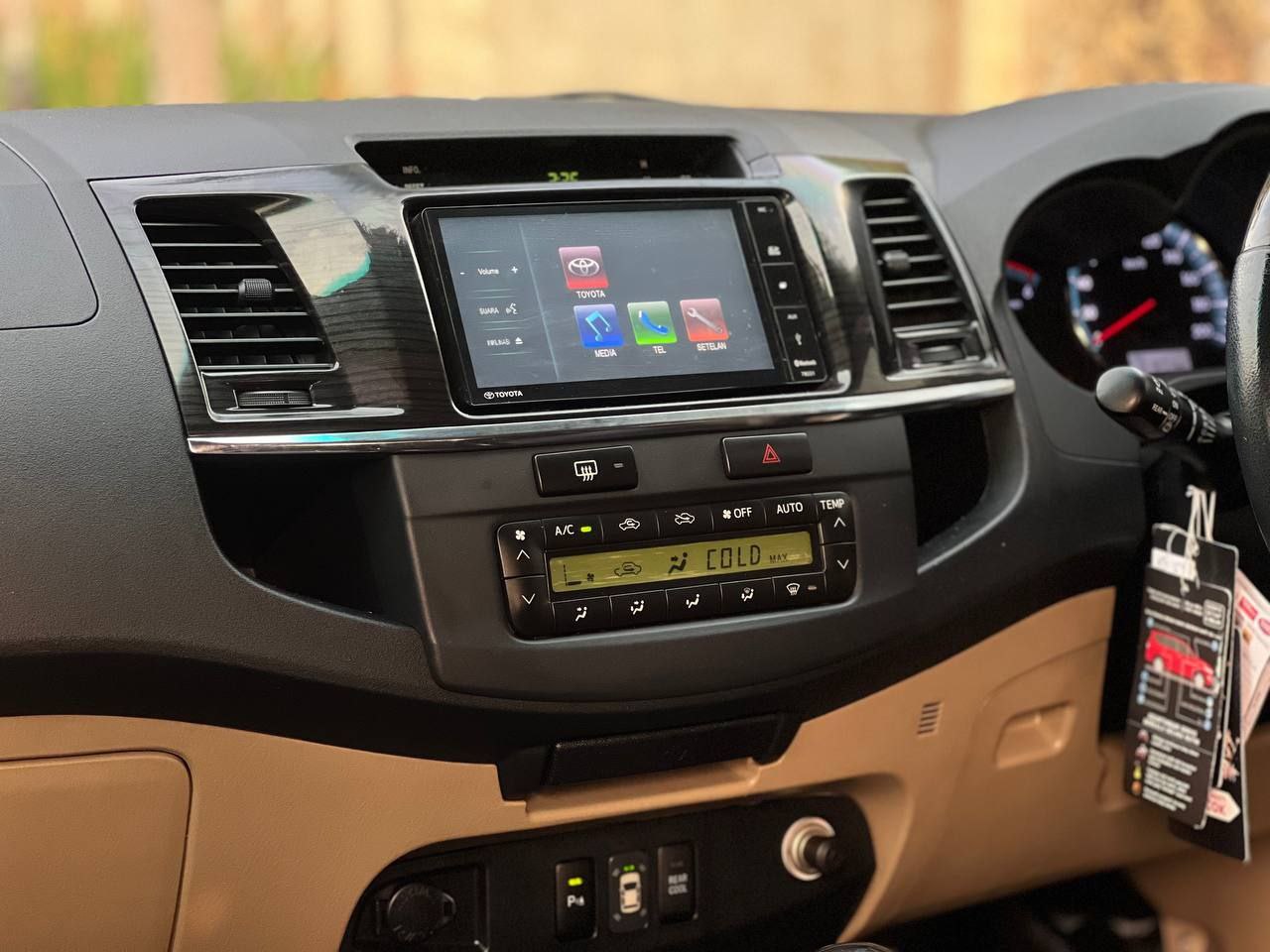 2015 Toyota Fortuner  2015 Toyota Fortuner